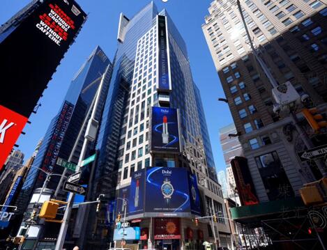 美國(guó)戶(hù)外商圈LED大屏廣告